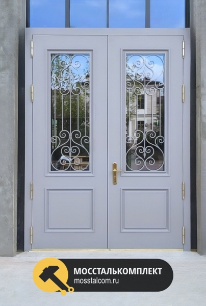 Двустворчатая дверь в доме Двустворчатая дверь в доме